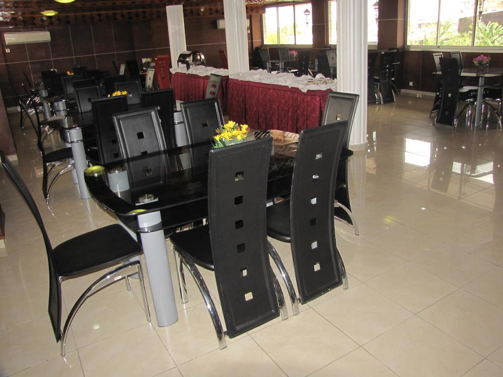 Afrique Hotel Douala Airport Ngoại thất bức ảnh