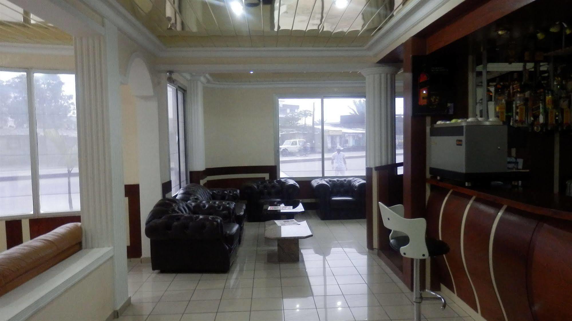Afrique Hotel Douala Airport Ngoại thất bức ảnh